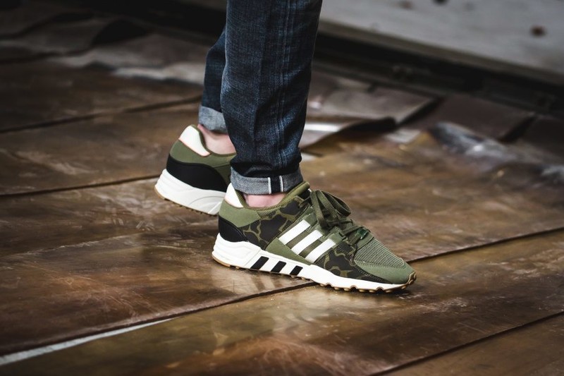 Adidas eqt support 2025 rf con strisce oro